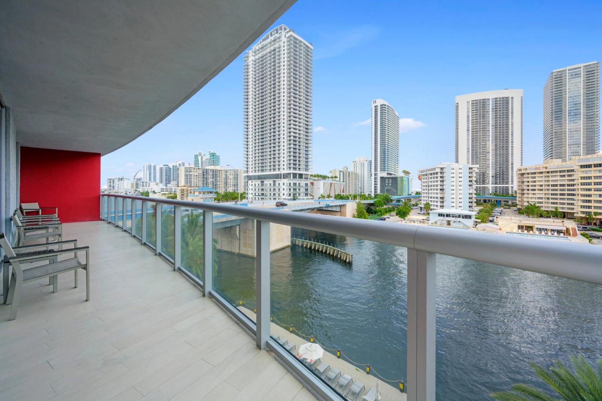 Hallandale Sky Water View Hallandale Beach Dış mekan fotoğraf